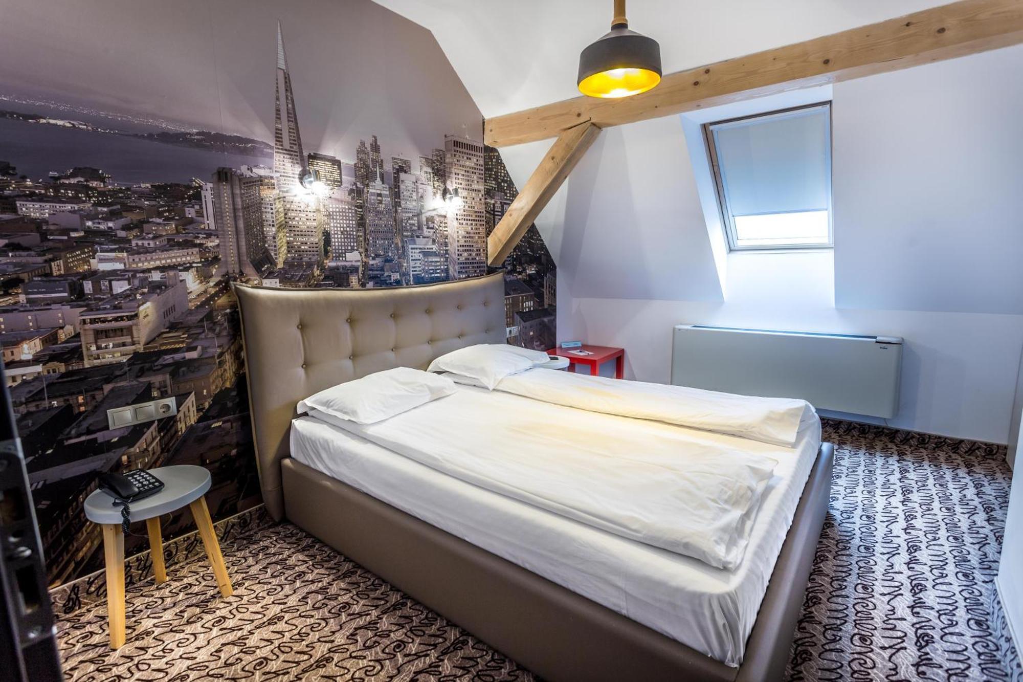 Hotel Bliss سيبيو المظهر الخارجي الصورة