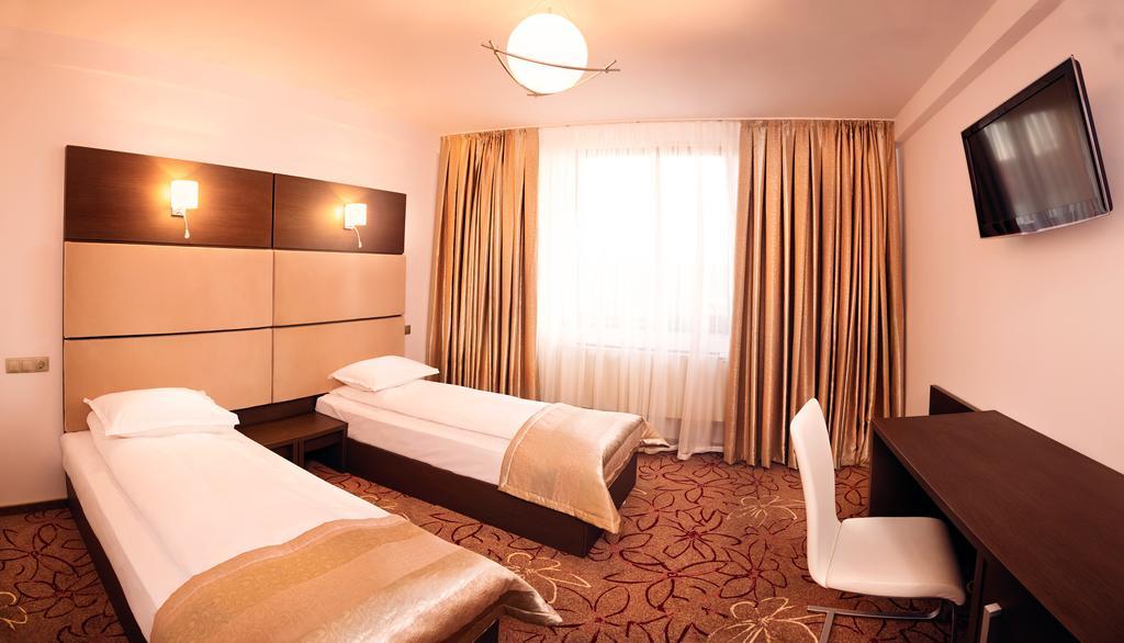 Hotel Bliss سيبيو الغرفة الصورة